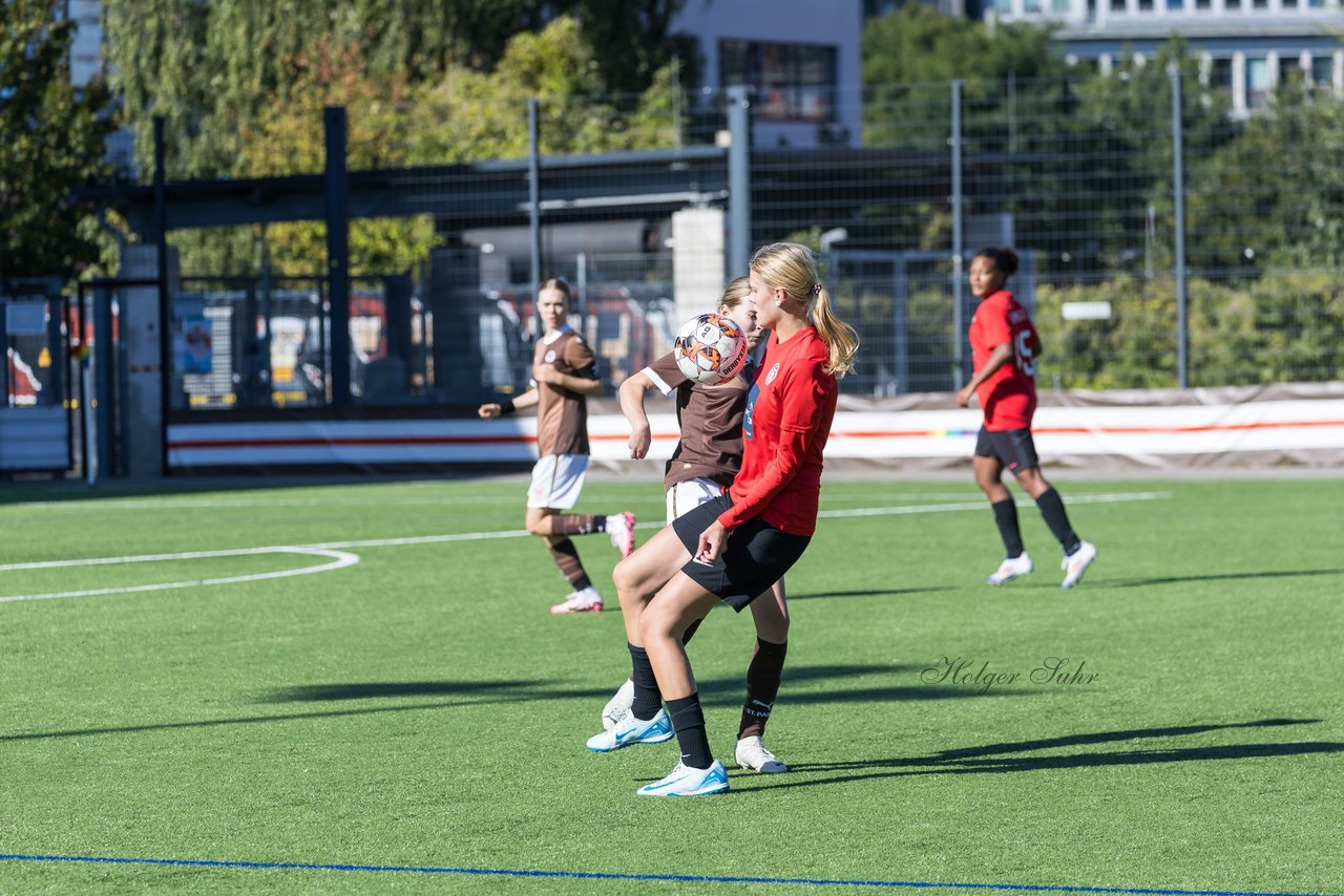 Bild 76 - wBJ FC St. Pauli - Eimsbuetteler TV : Ergebnis: 3:4